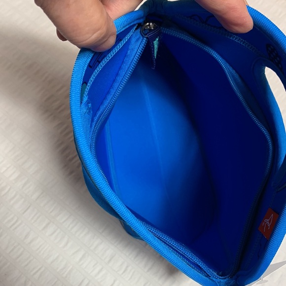 Neoprene Lunch Bag by President’s Choice - Picture 8 of 16